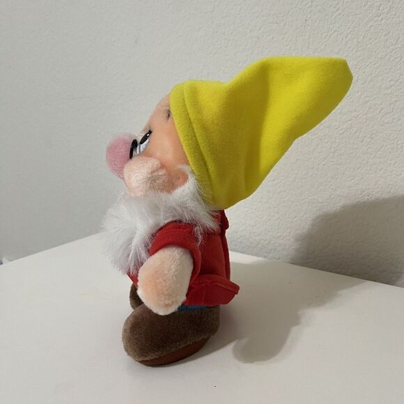 Vintage Disney Doc Plush Snow White and the Seven Dwarfs 8" - Picture 4 of 9